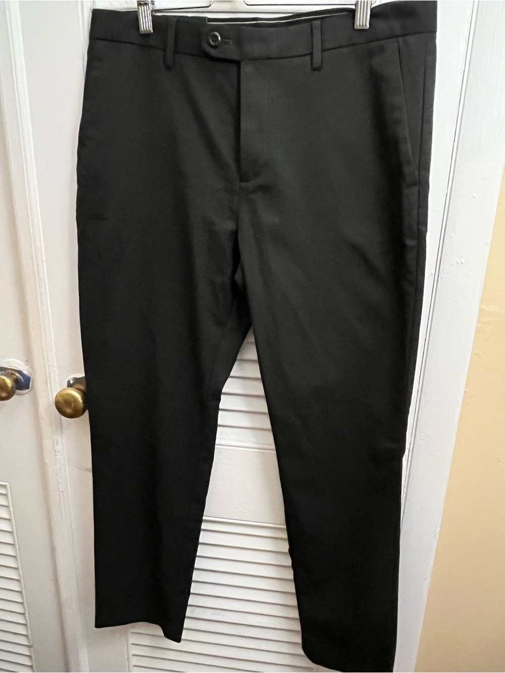 Banana Republic Men's Slim Tapered Herringbone Pants 33x32 Gray. New with Tags